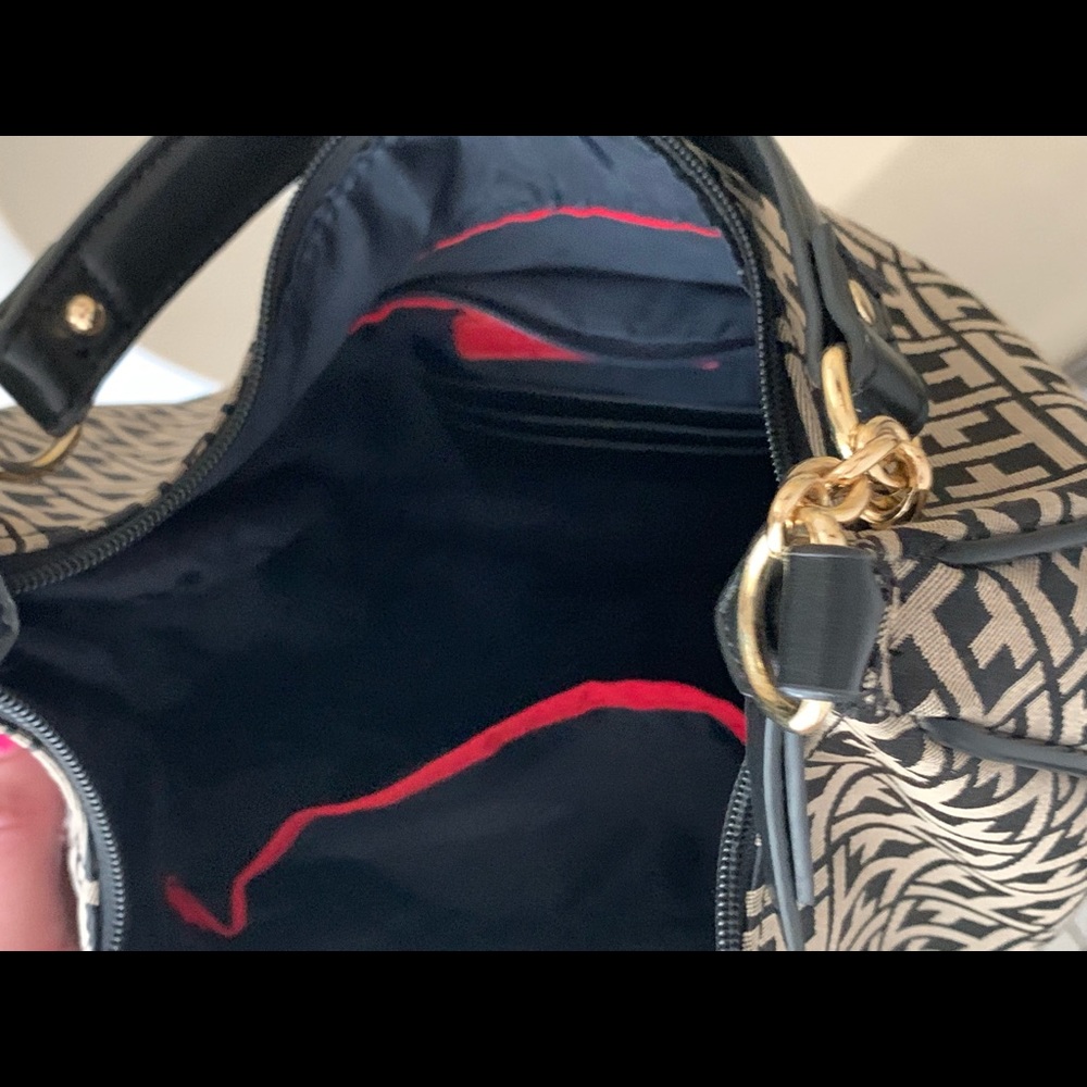 Tommy Hilfiger Purse - Picture 5 of 6